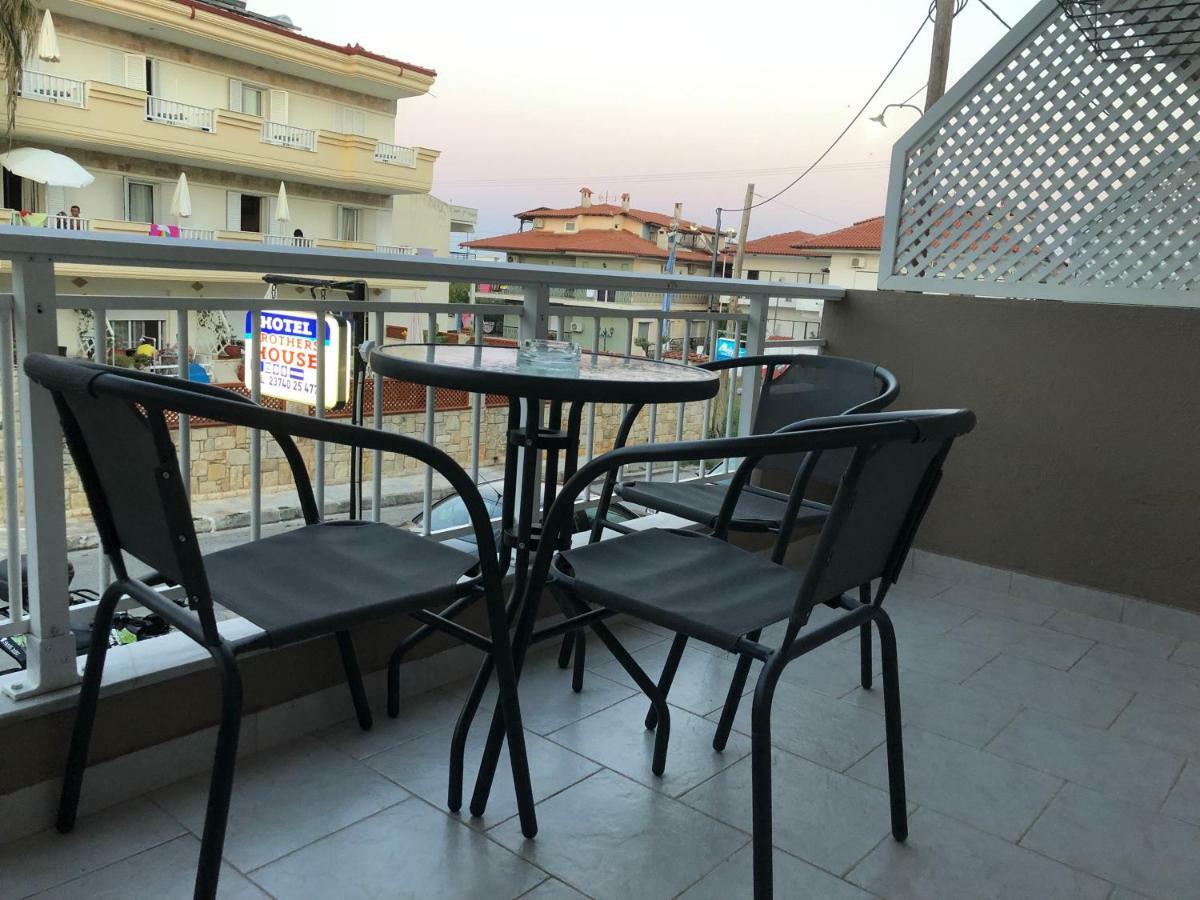Brother'S House Kallithea  ภายนอก รูปภาพ